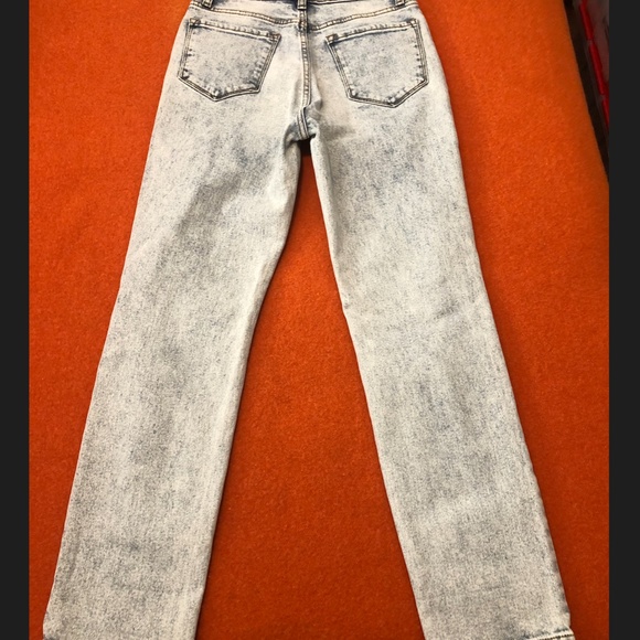 Cello (sold by Simons retro light blue distressed high waist boyfriend jeans NWT - Picture 6 of 6